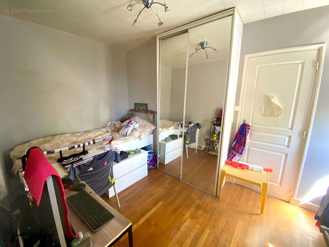 Appartement à RILLIEUX-LA-PAPE