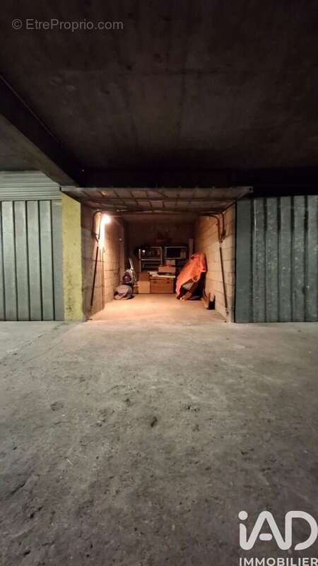 Photo 2 - Parking à PARIS-13E