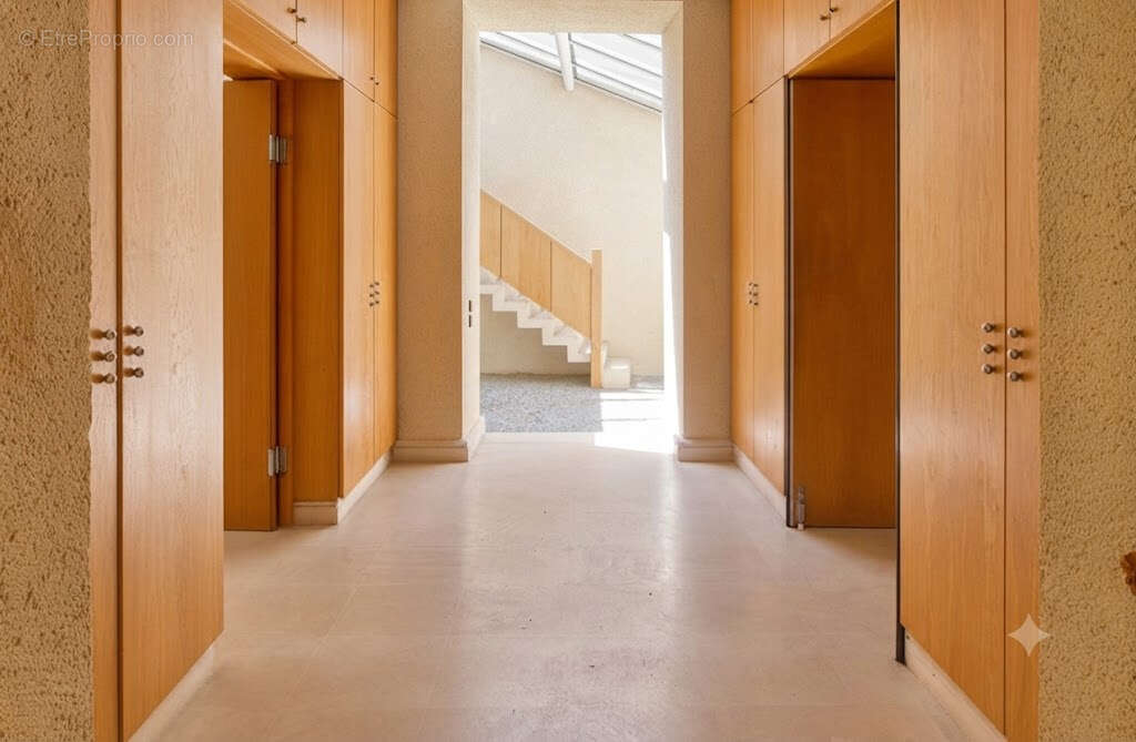 Demeure de caractère au cœur de la ville   450m2 -10 chambres- piscine sur parc de 8000m2 Coliving-Coworking- - photo 17