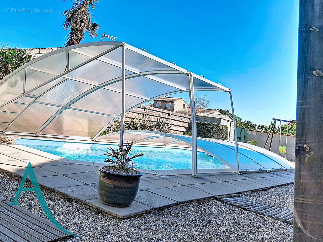 Villa T5 avec piscine sur 1200m² de terrain - photo 2