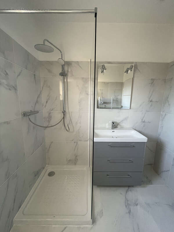 Appartement à COGOLIN