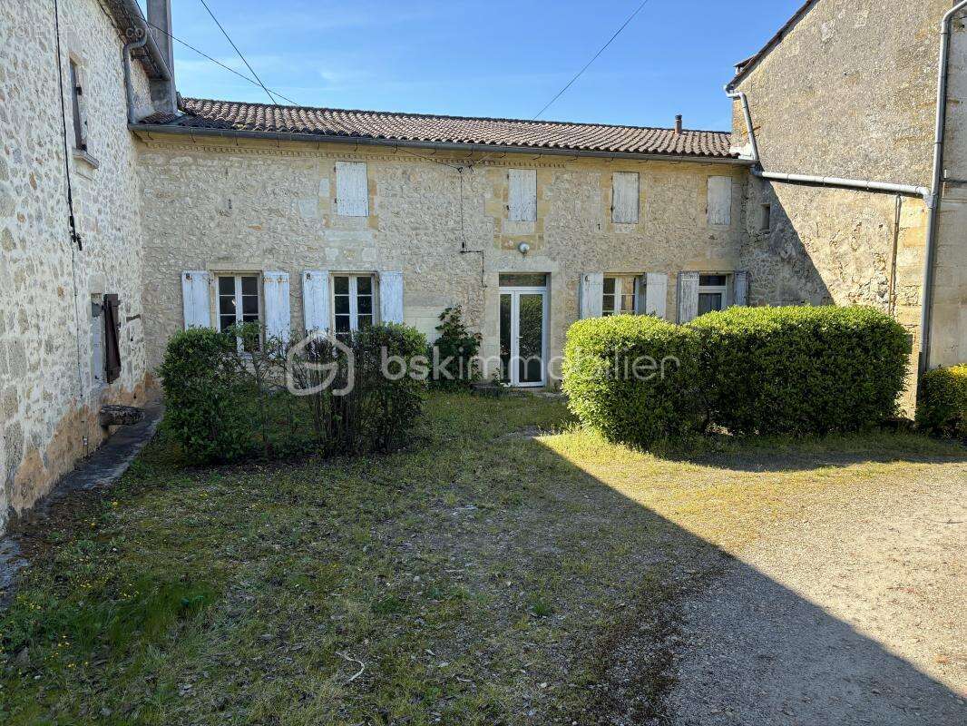 Maison à SAINT-GENES-DE-CASTILLON