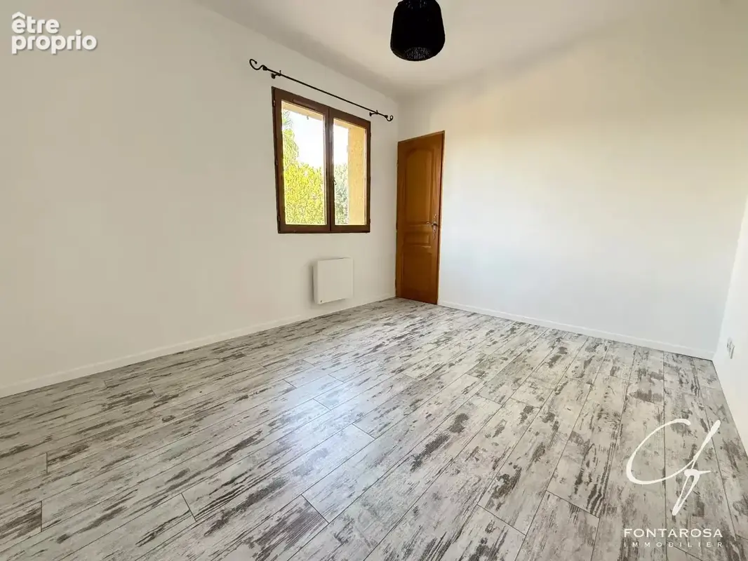 Rez-de-villa 5 pièces avec piscine à Puget-sur-Argens ! - photo 10