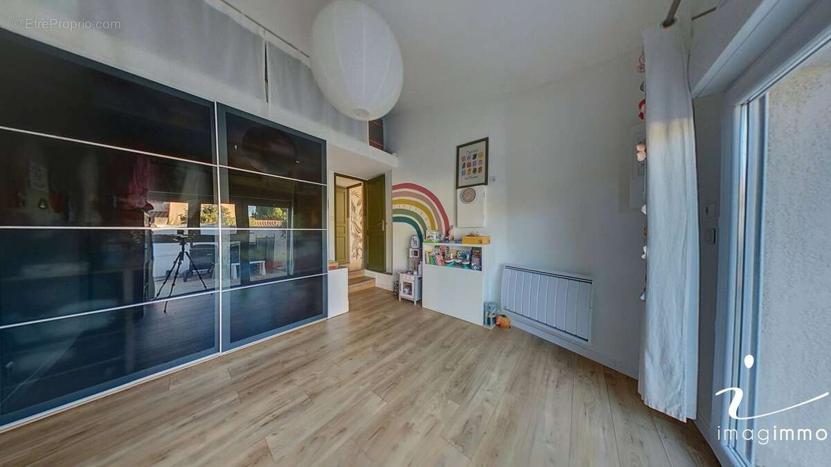 Maison à SAINT-JEAN-DE-VEDAS