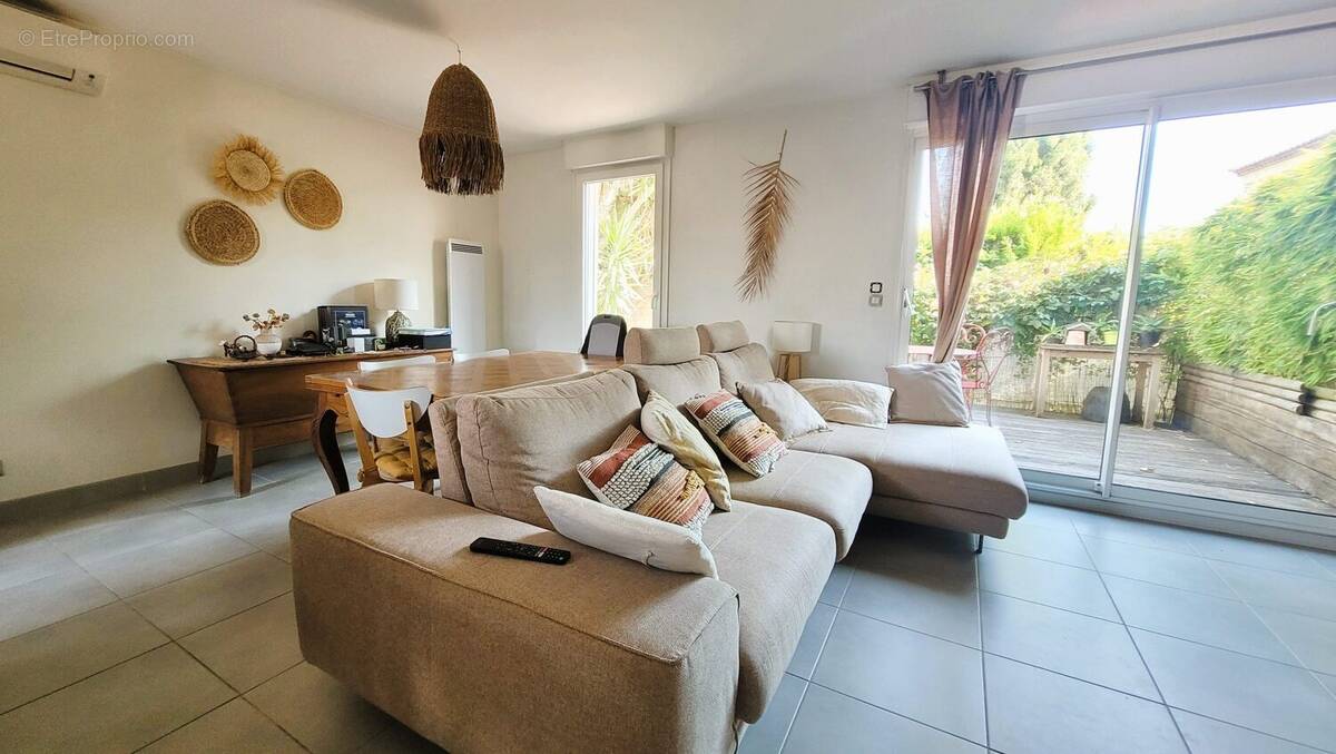 Appartement à LATTES