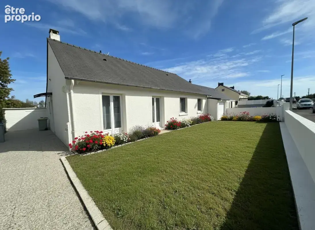Maison à SAINTE-LUCE-SUR-LOIRE