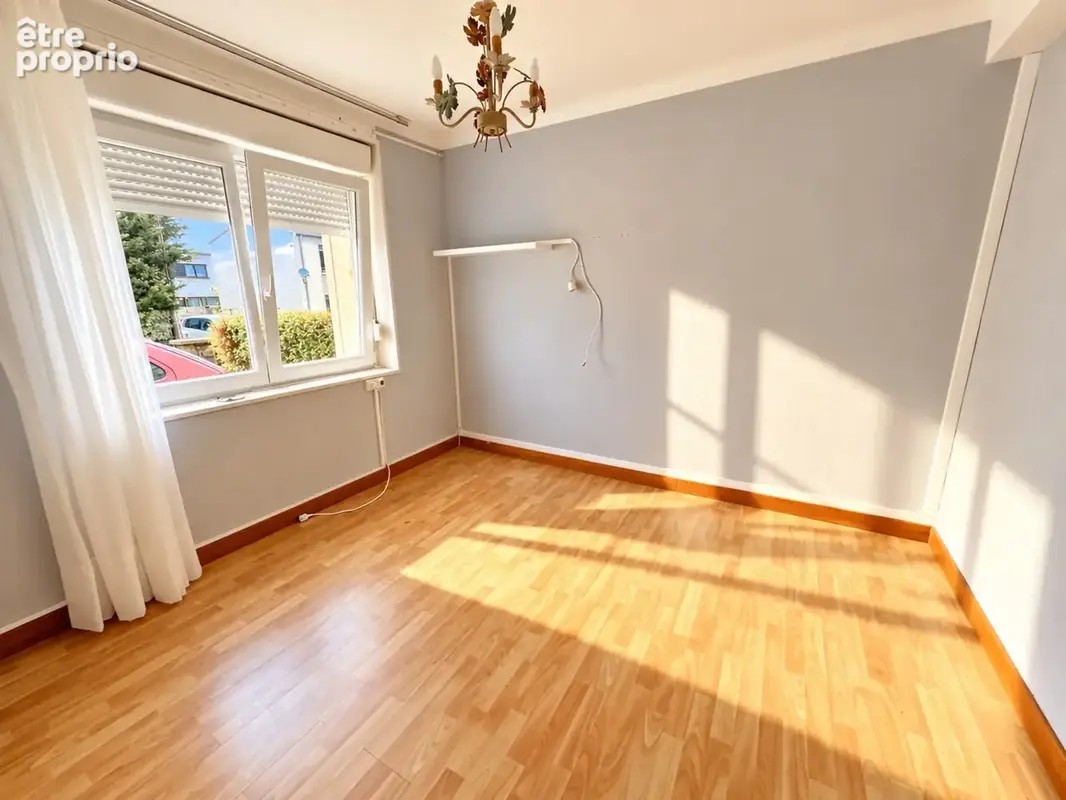 Guipavas centre – maison 4 chambres à rénover + terrain constructible - photo 4