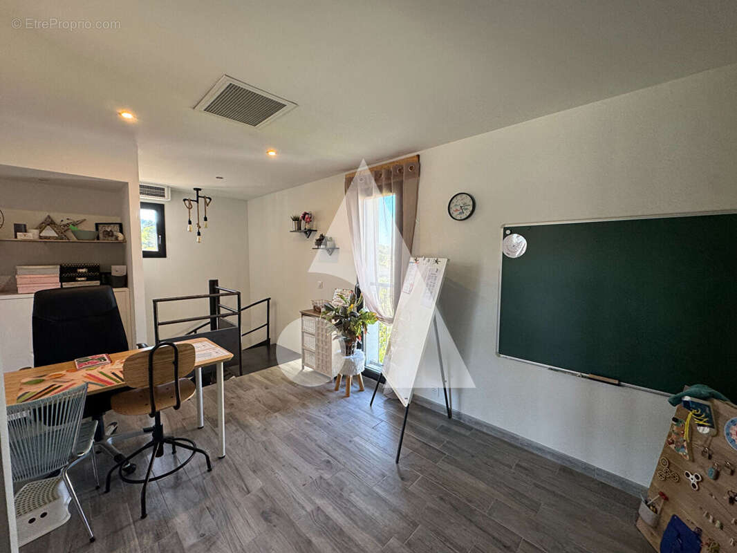 Maison à SAINT-MAXIMIN-LA-SAINTE-BAUME