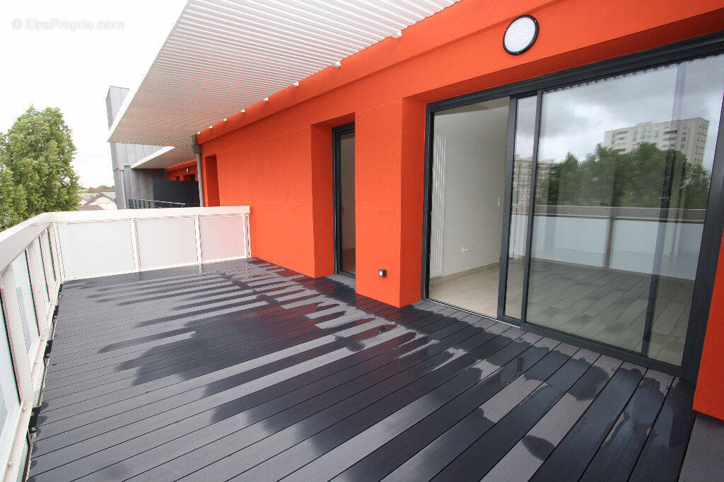 Appartement à FLEURY-LES-AUBRAIS