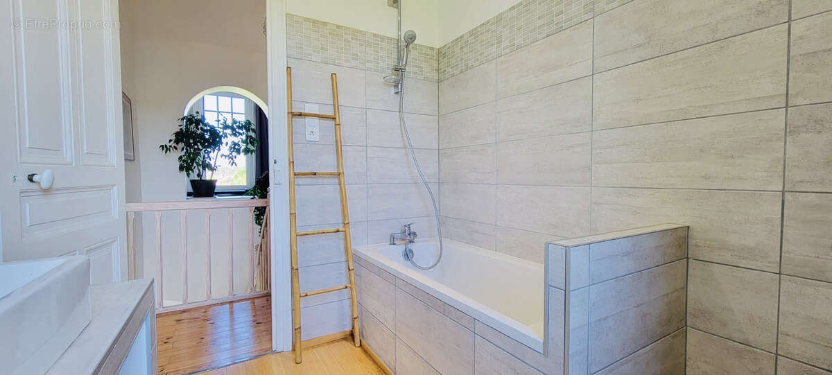 Maison à SAINT-RAMBERT-D&#039;ALBON