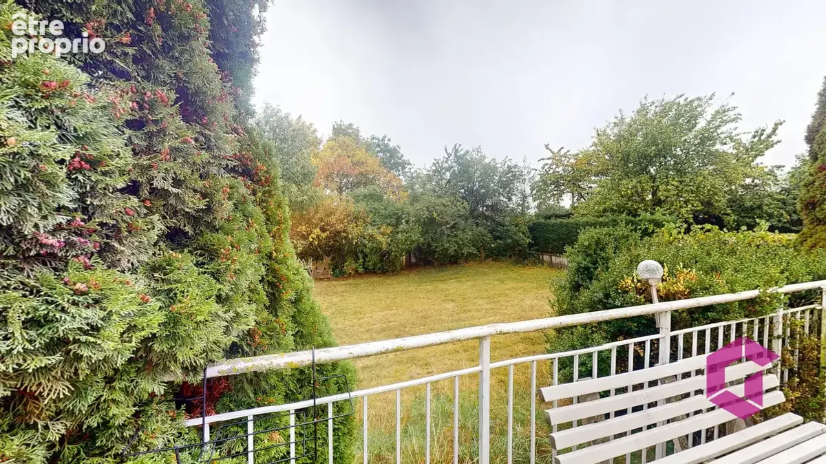 EN EXCLUSIVITE ! maison T4 sur terrain d'env 760m2 avec deux garages - photo 10