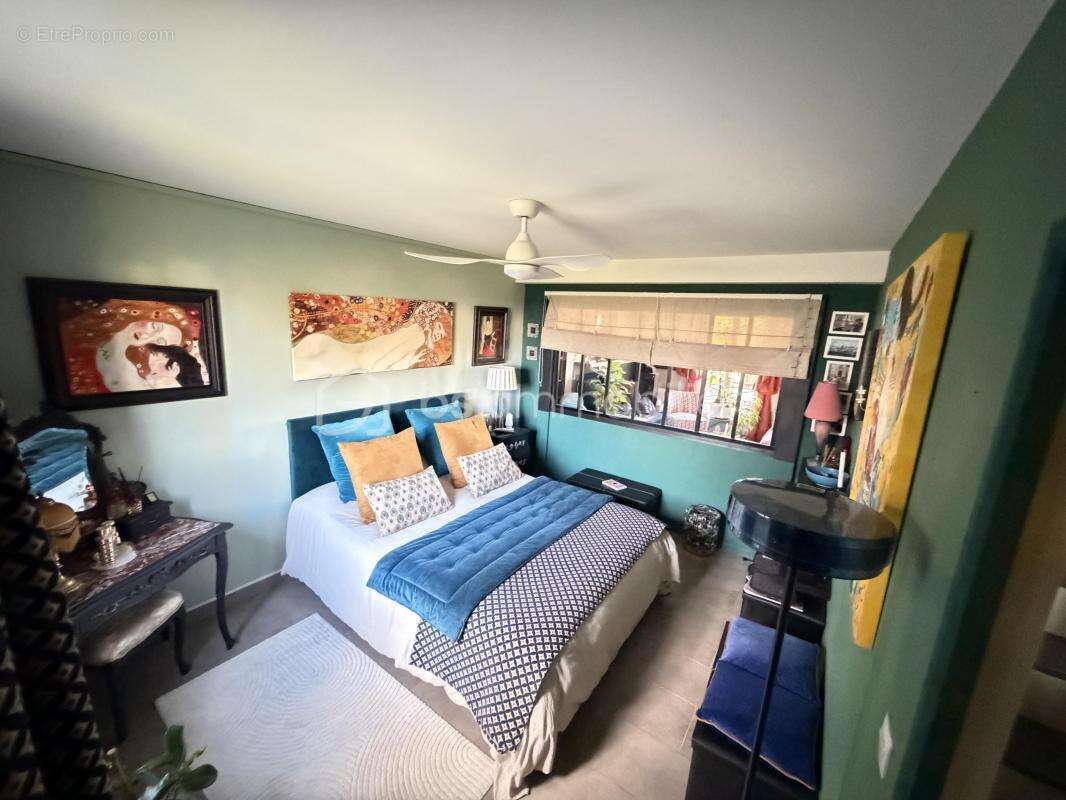 Maison à VERT-SAINT-DENIS