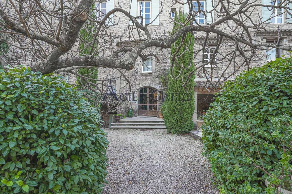 Maison à GRIGNAN