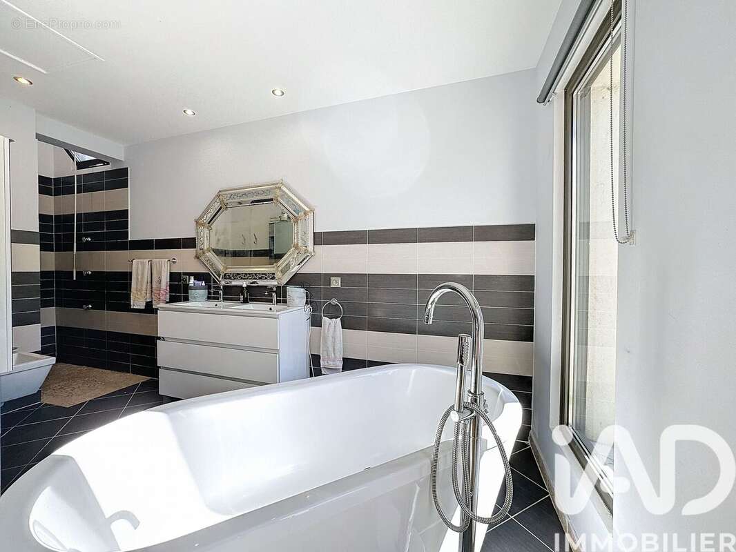 Photo 8 - Maison à GRIMAUD