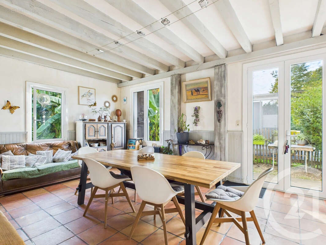 Maison à VILLEFRANQUE