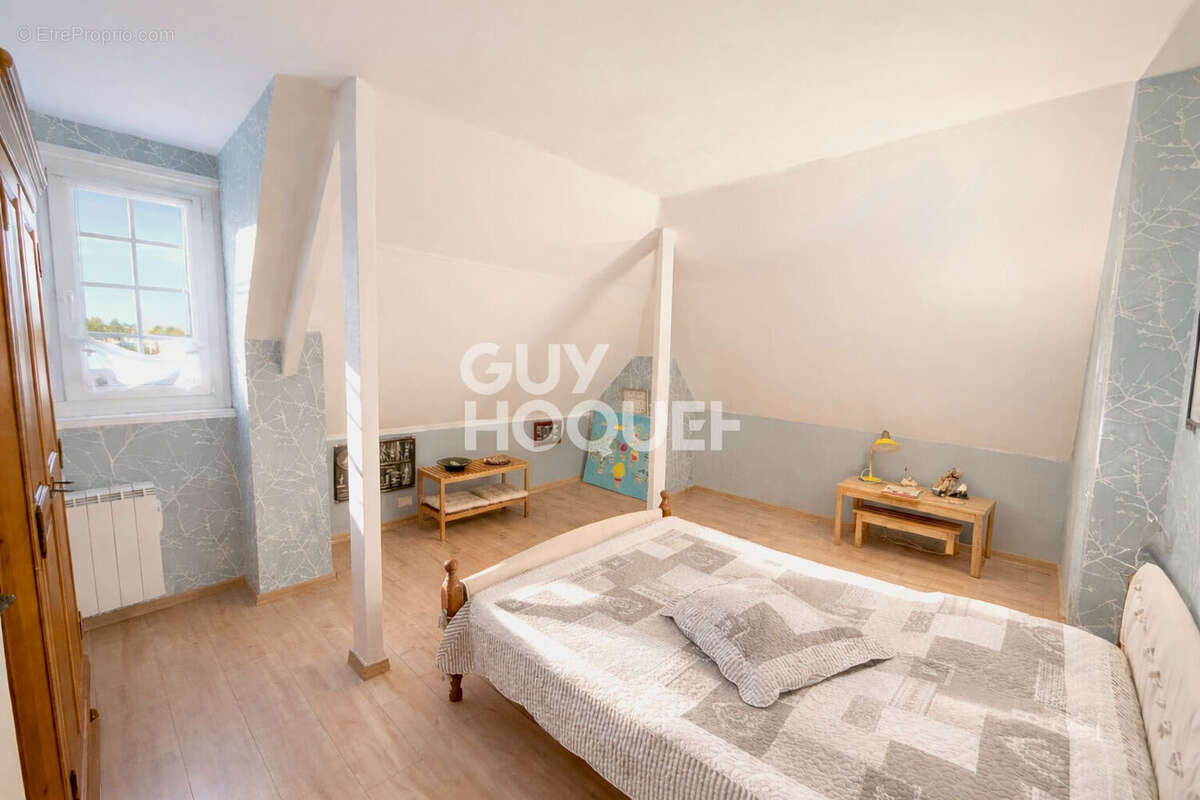 Maison à BONNINGUES-LES-ARDRES