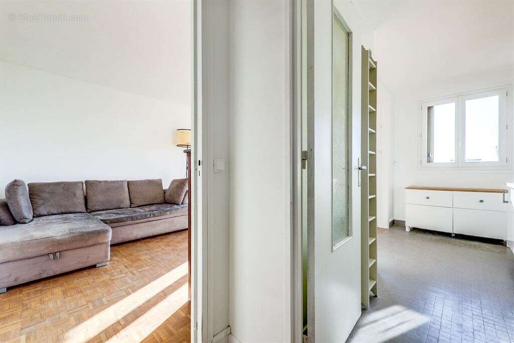 Appartement à L&#039;HAY-LES-ROSES