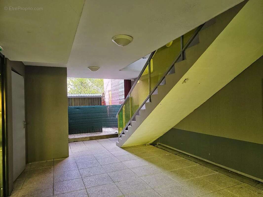 Appartement à DECINES-CHARPIEU