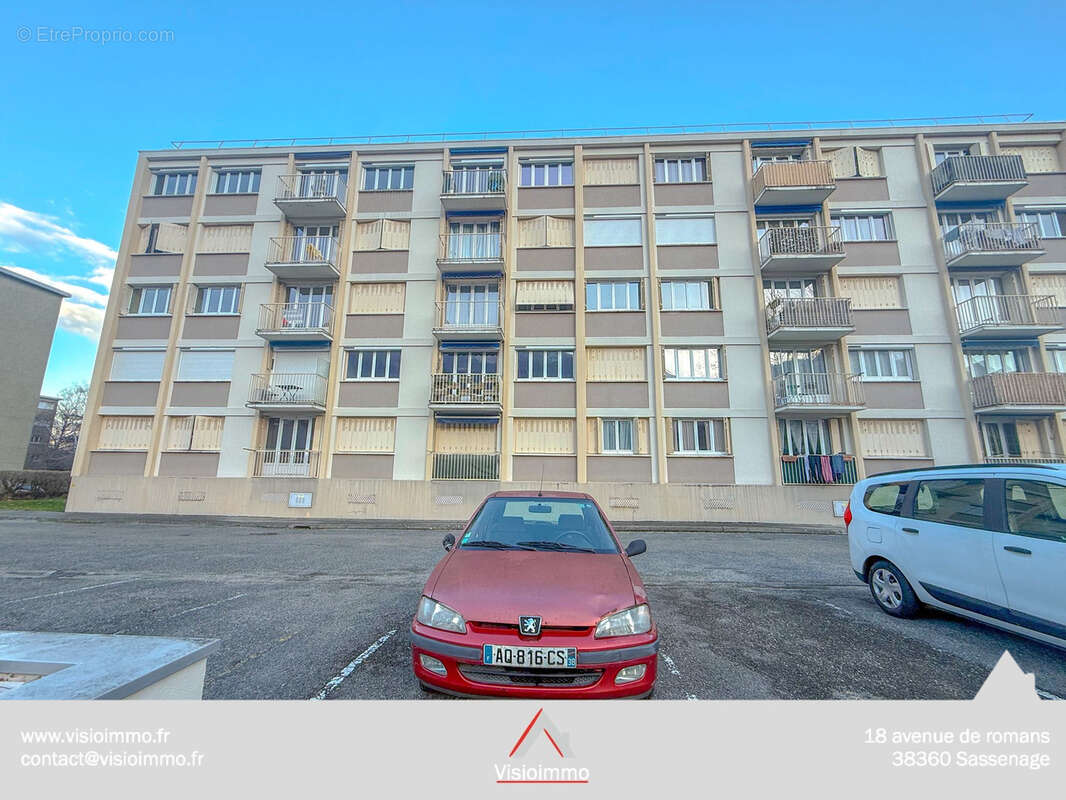 Appartement à FONTAINE