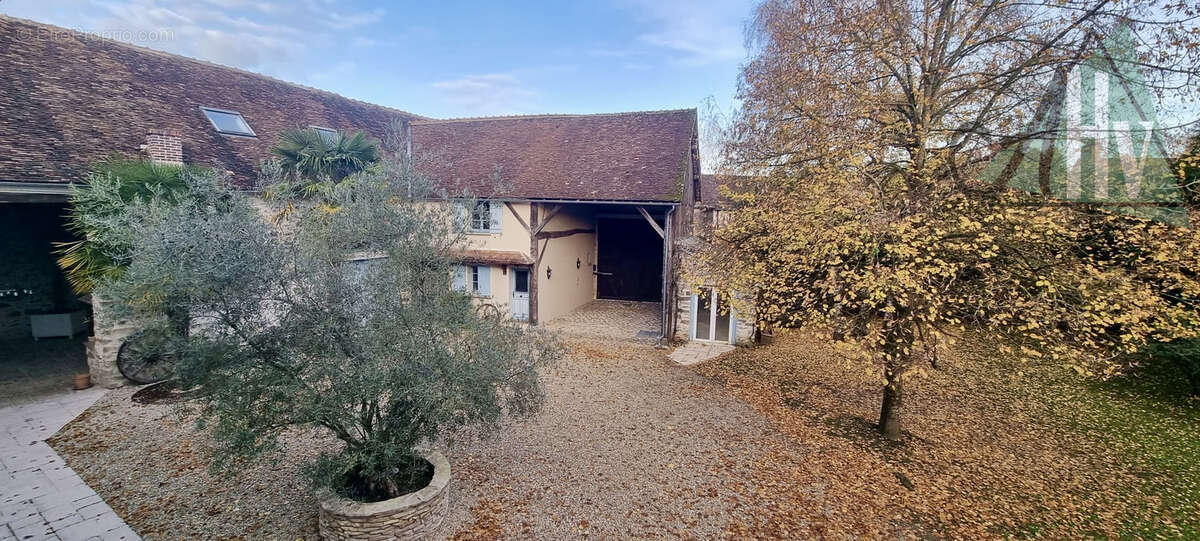 Maison à CHALAUTRE-LA-GRANDE