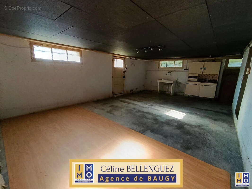 Maison à SAVIGNY-EN-SEPTAINE