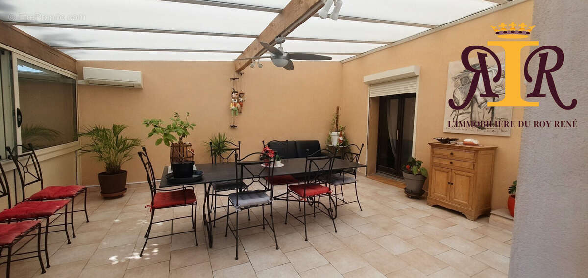 véranda intérieur