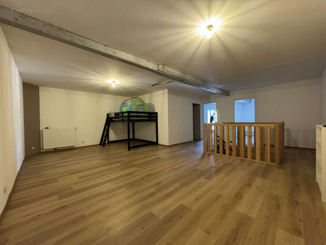 Maison à BARBEZIEUX-SAINT-HILAIRE