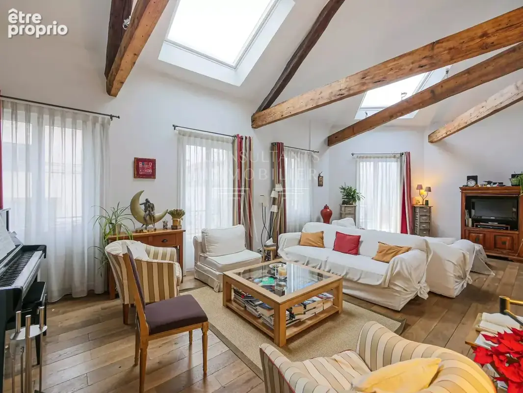 Appartement à LEVALLOIS-PERRET