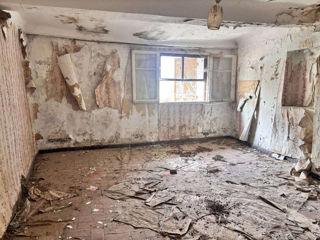 Maison à SAINT-JULIEN