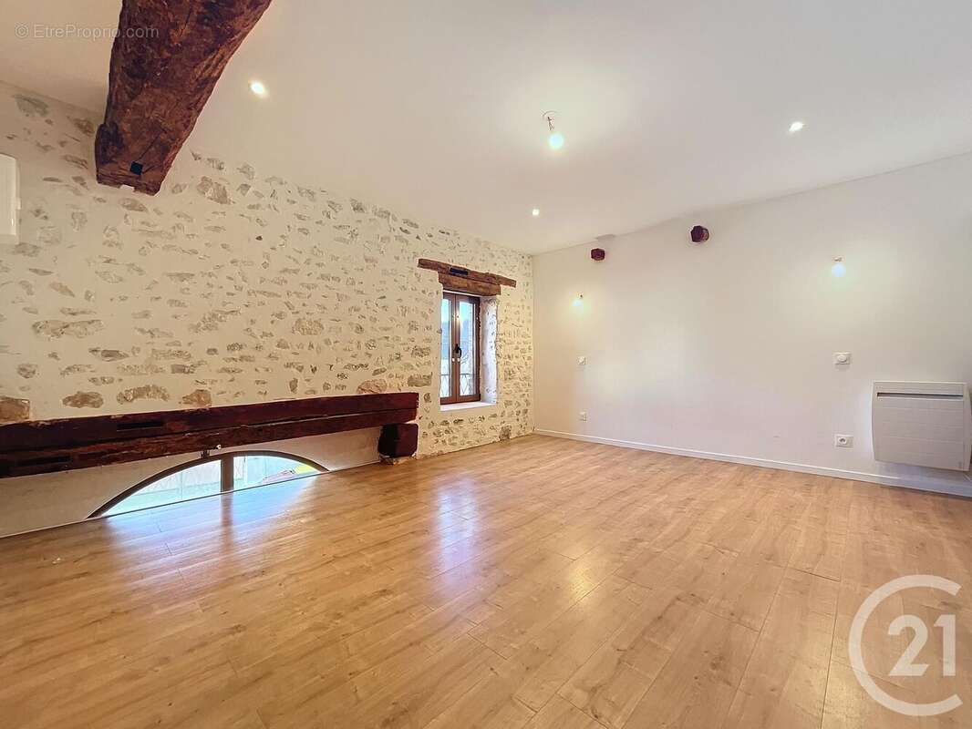 Maison à SOGNOLLES-EN-MONTOIS