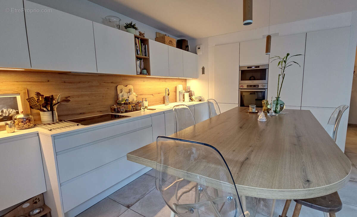 Appartement à TASSIN-LA-DEMI-LUNE