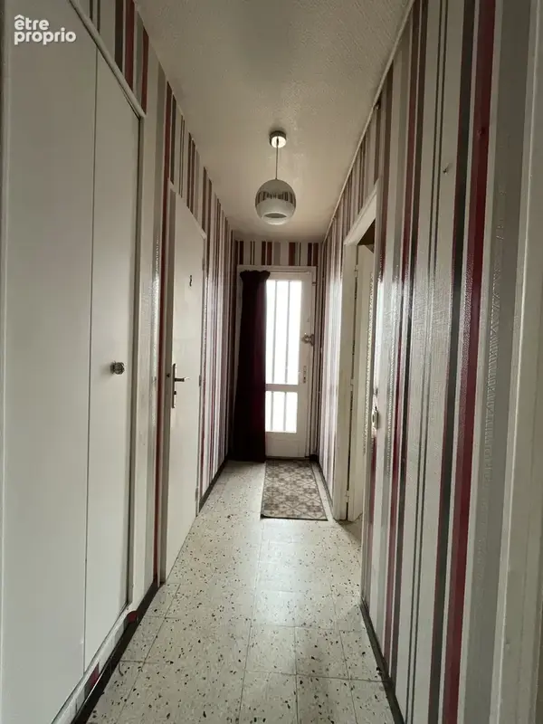 Plain pied - grand garage et jardin - photo 5
