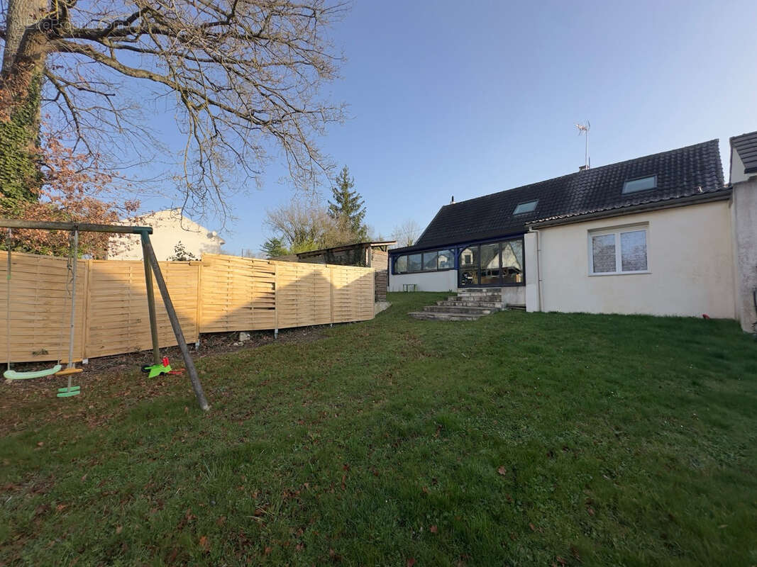 Maison à QUINCY-VOISINS