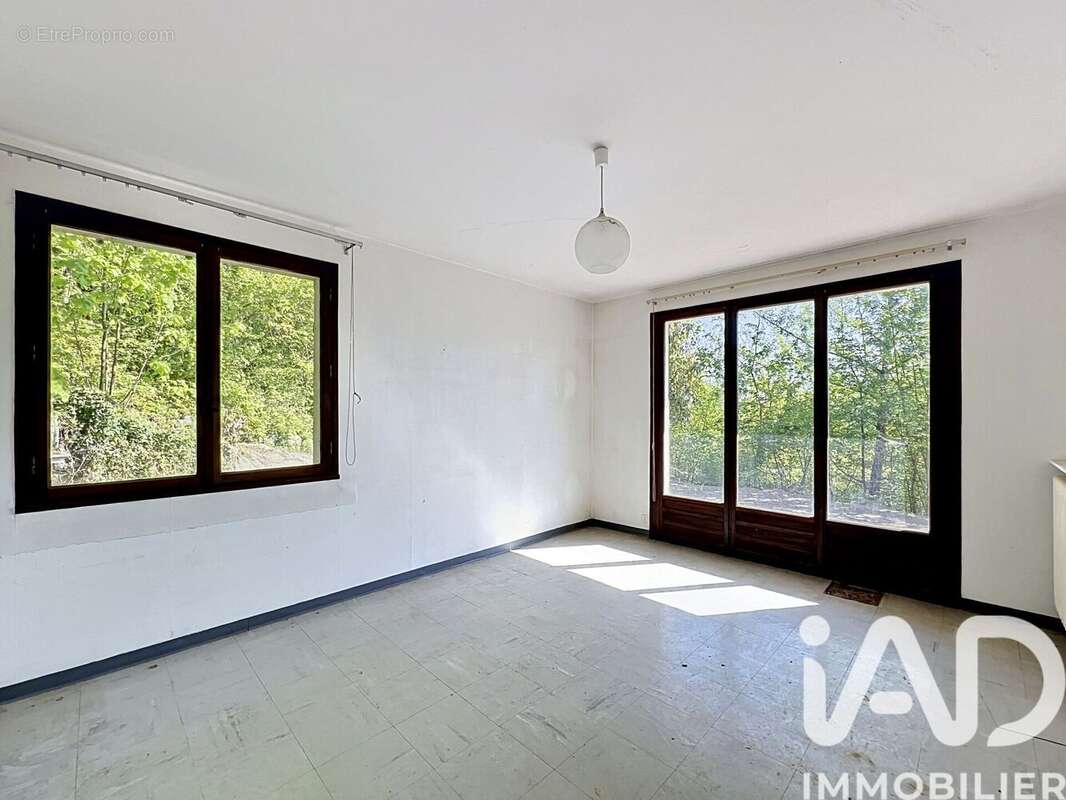 Photo 2 - Appartement à CORENC