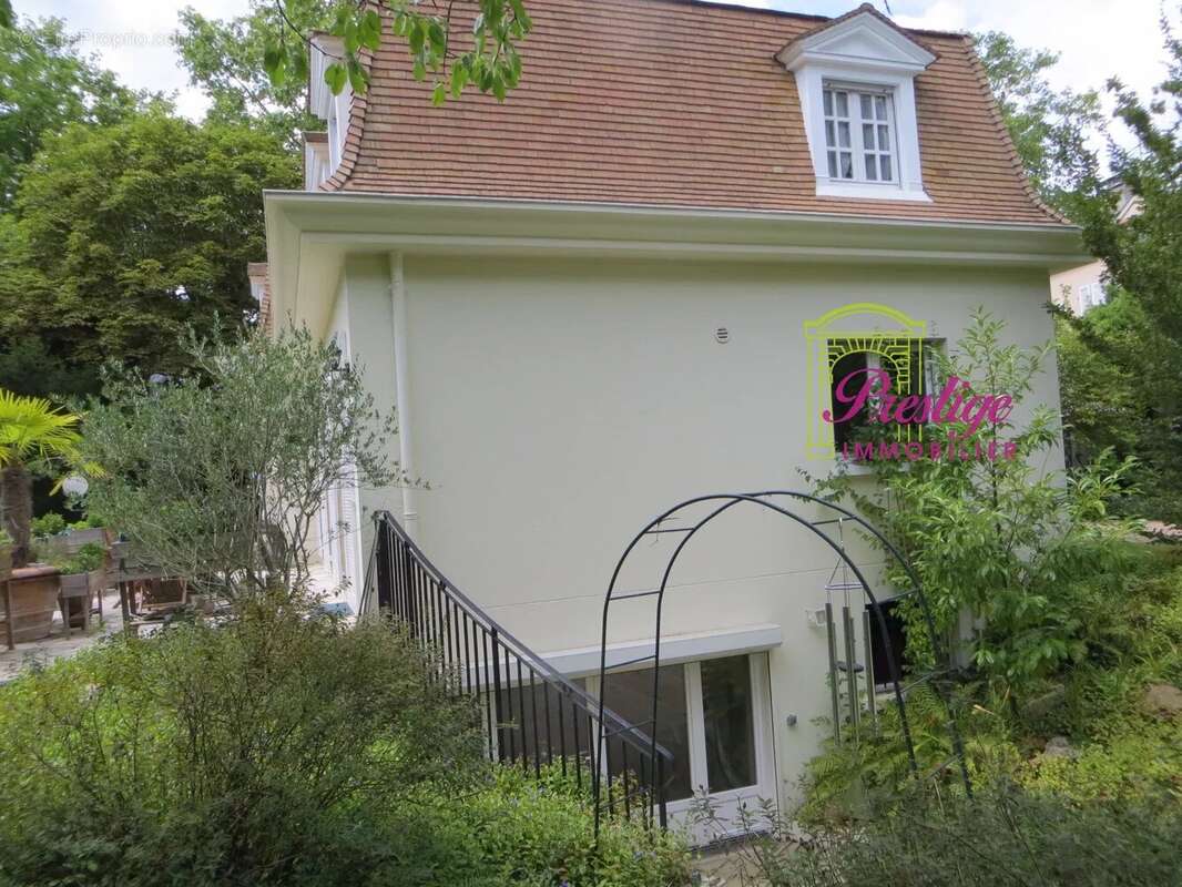 Maison à MAISONS-LAFFITTE