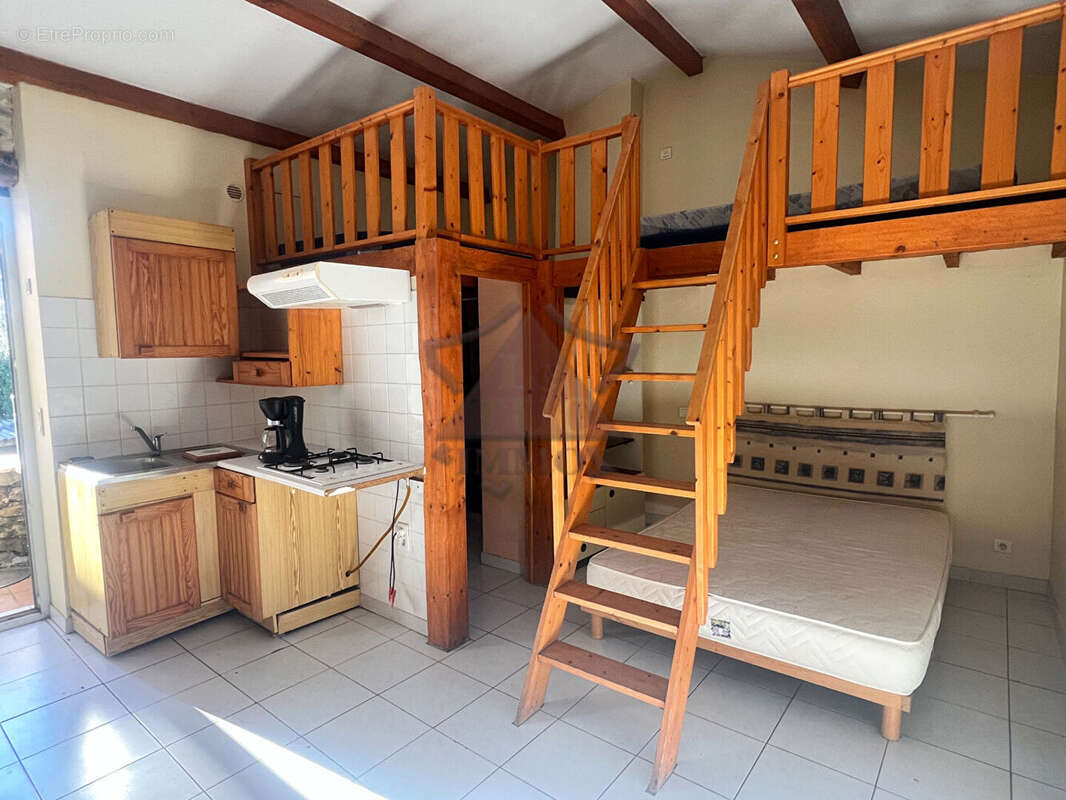 Maison à MOLIERES-SUR-CEZE