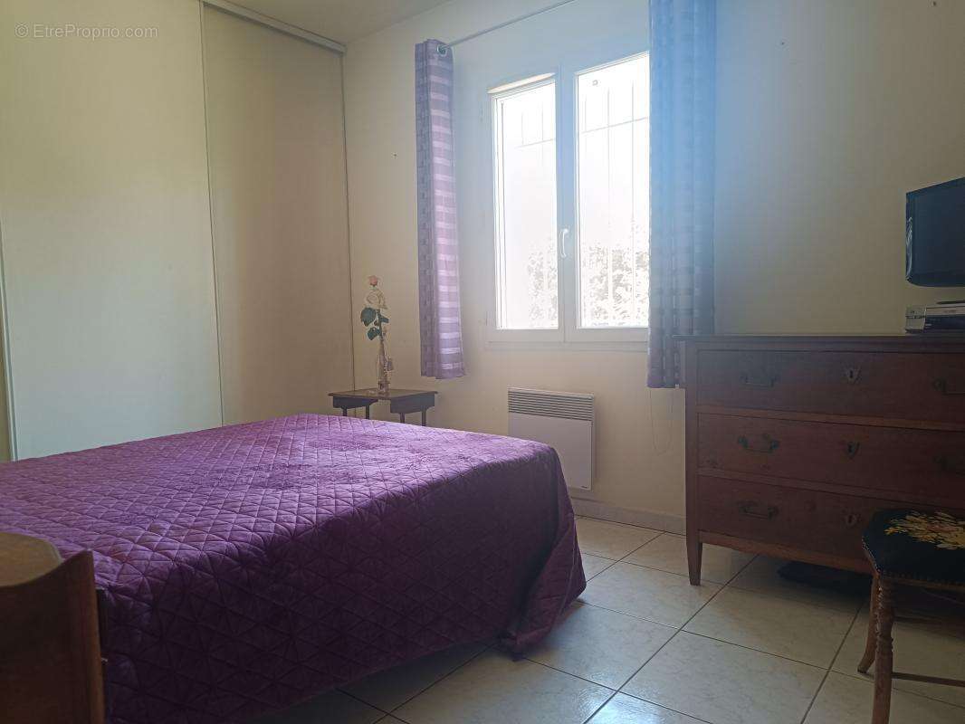 Appartement à SIX-FOURS-LES-PLAGES