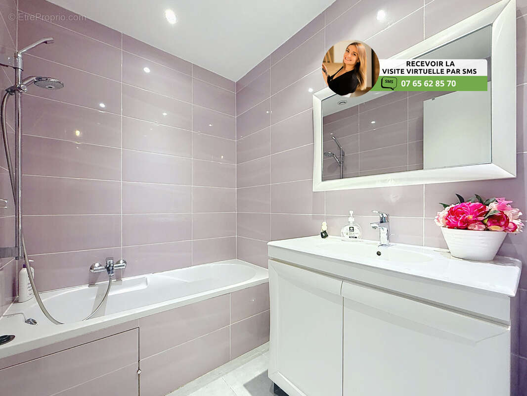 Appartement à VILLENEUVE-LOUBET