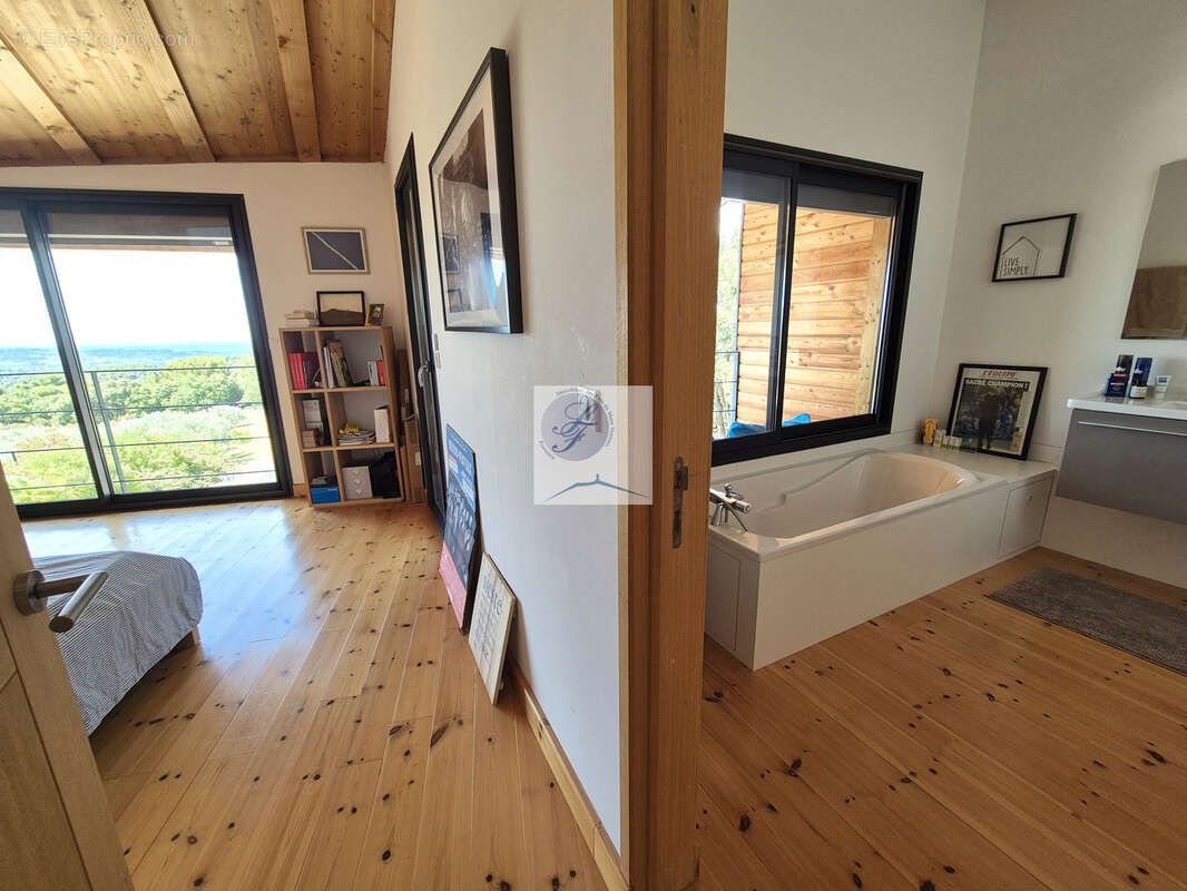 Bedoin, Mas 175m2 - 5 pièces -Terrain 3700m2, piscine - Vue exceptionnelle ! - photo 14
