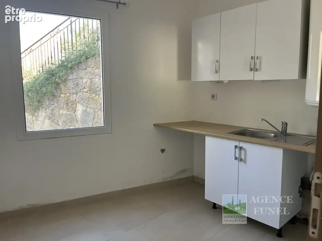 St Vallier-de-Thiey - Appartement 4Pièces + terrasse + parkings + Jardin - photo 10