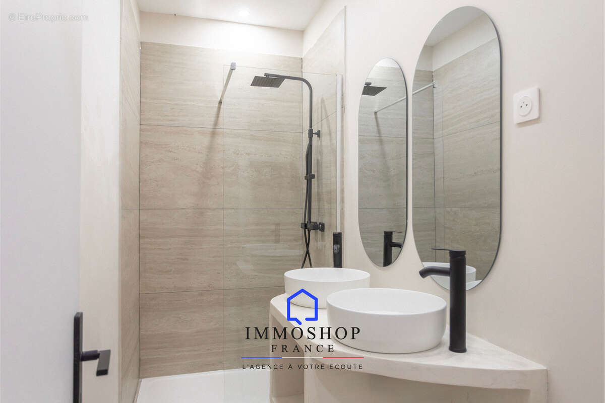 Appartement à MARSEILLE-6E