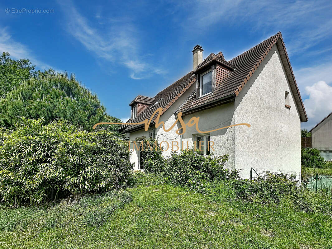 Maison à TOURVILLE-LA-RIVIERE