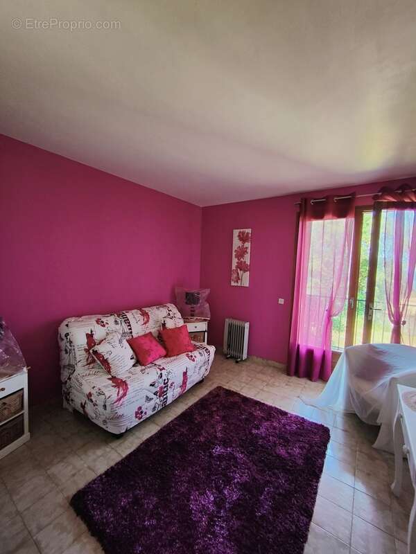 Rare : Villa type 6 à proximité des plages - photo 10