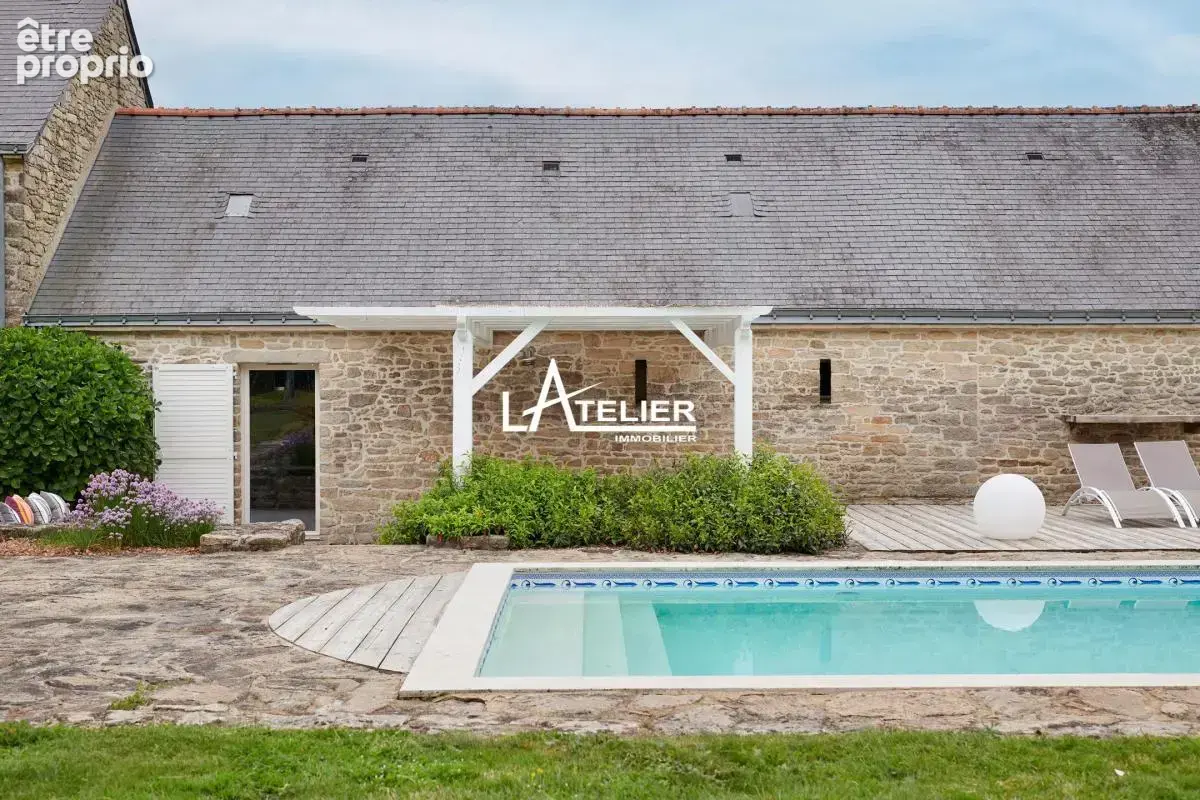 Longère en pierre, grand terrain, annexes et piscine - photo 20