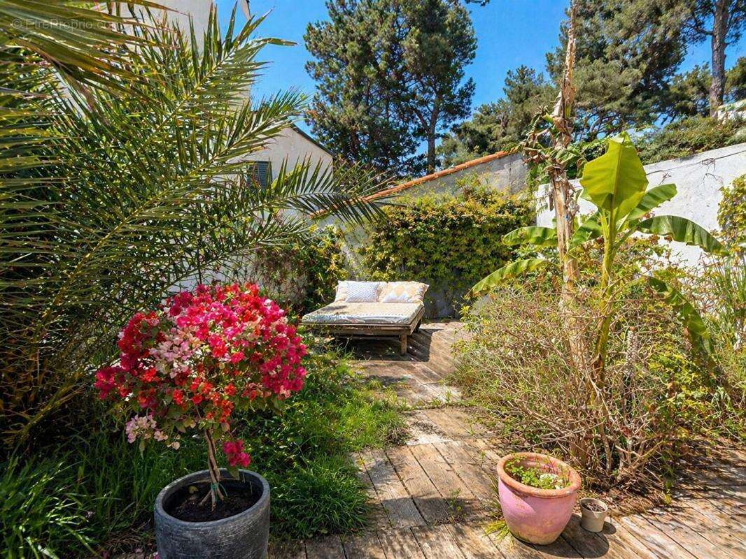Maison à SAUSSET-LES-PINS