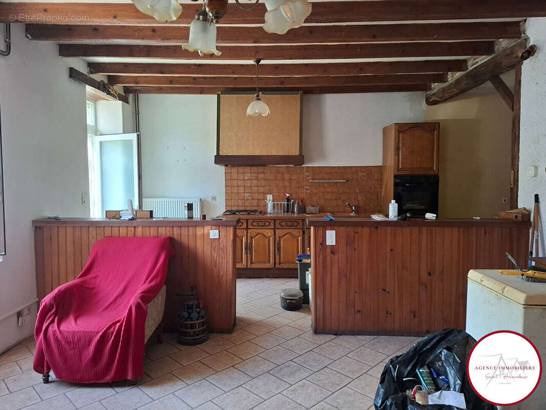 Maison à SAINT-AMAND-MONTROND