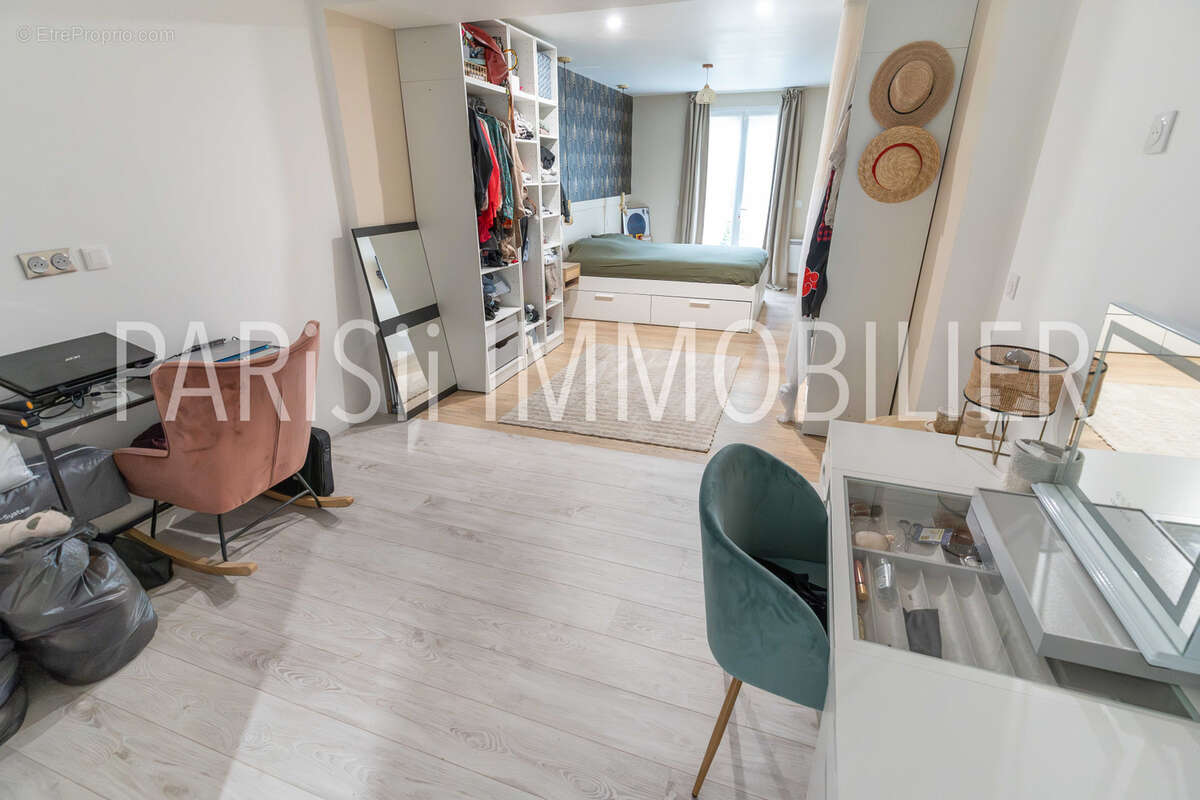 Maison à MONTIGNY-LES-CORMEILLES