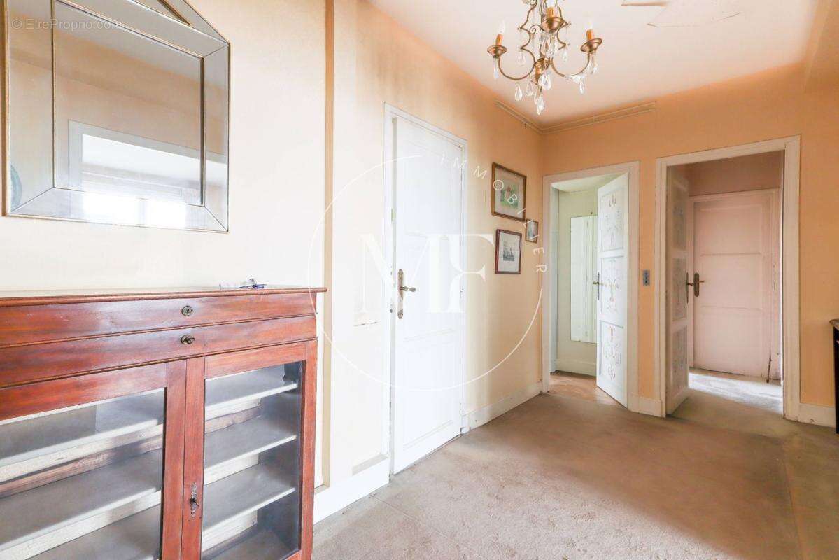 Appartement à SAINT-CLOUD