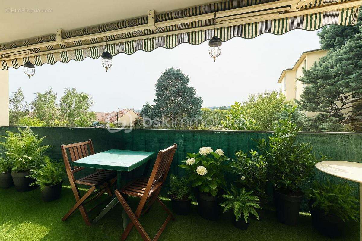 Appartement à BALLAINVILLIERS