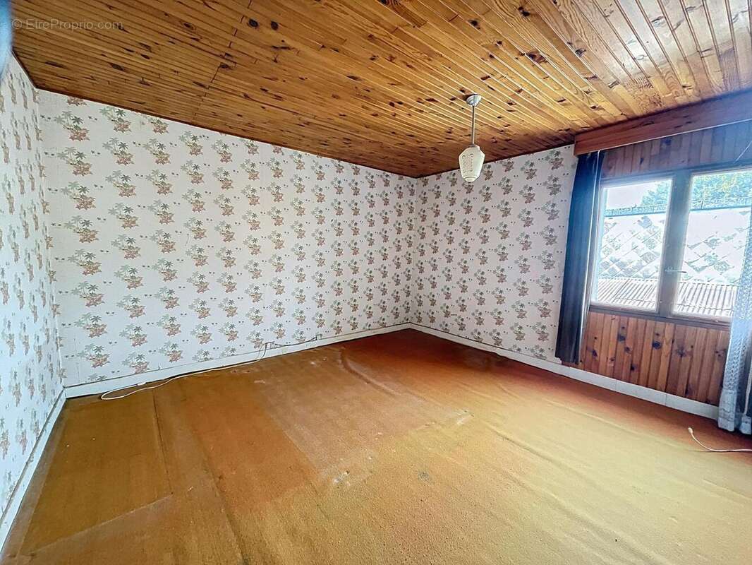 Photo 9 - Maison à LAUNOIS-SUR-VENCE